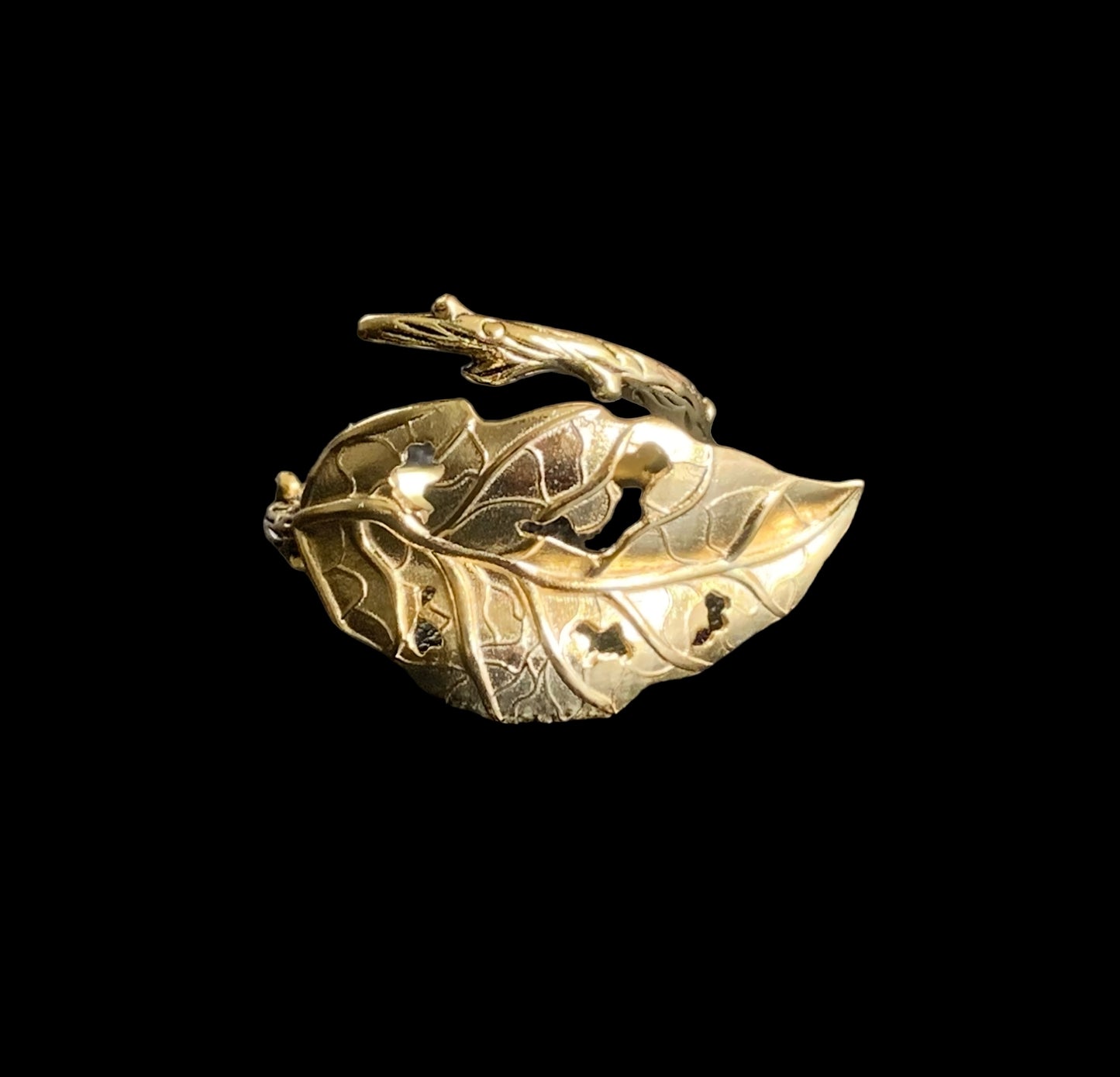 Hollow Leaf Statement Ring