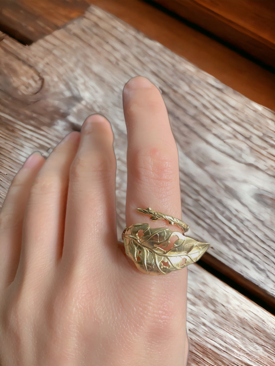 Hollow Leaf Statement Ring