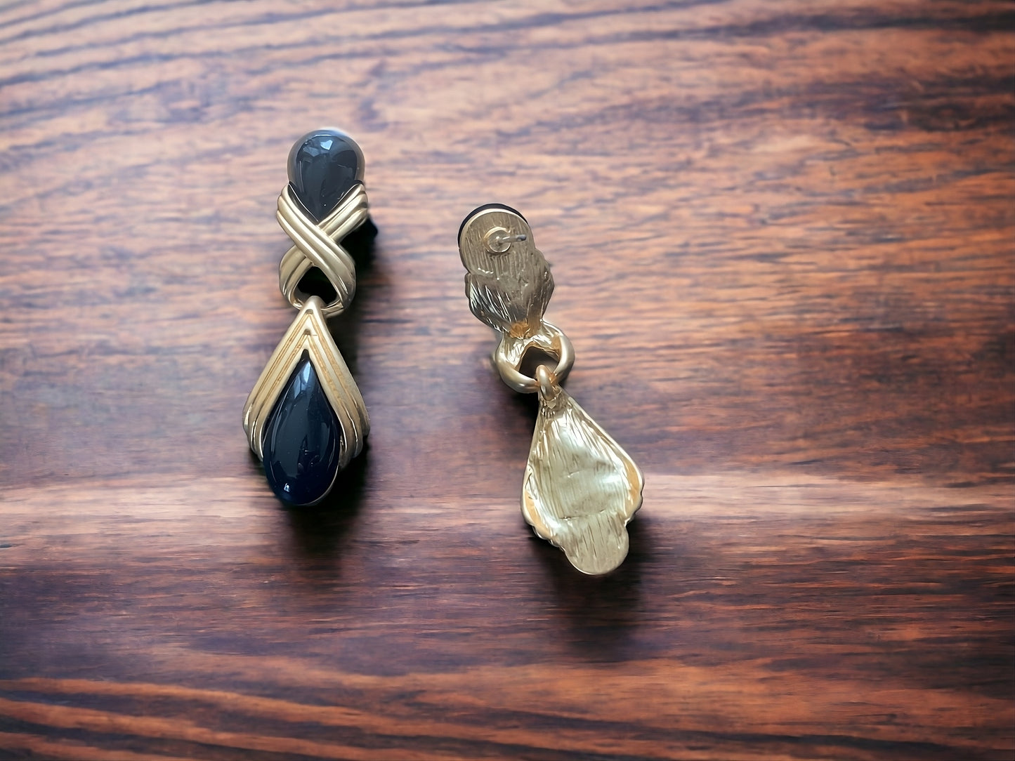Vintage Design Classic Elegant Droplet Statement Earrings