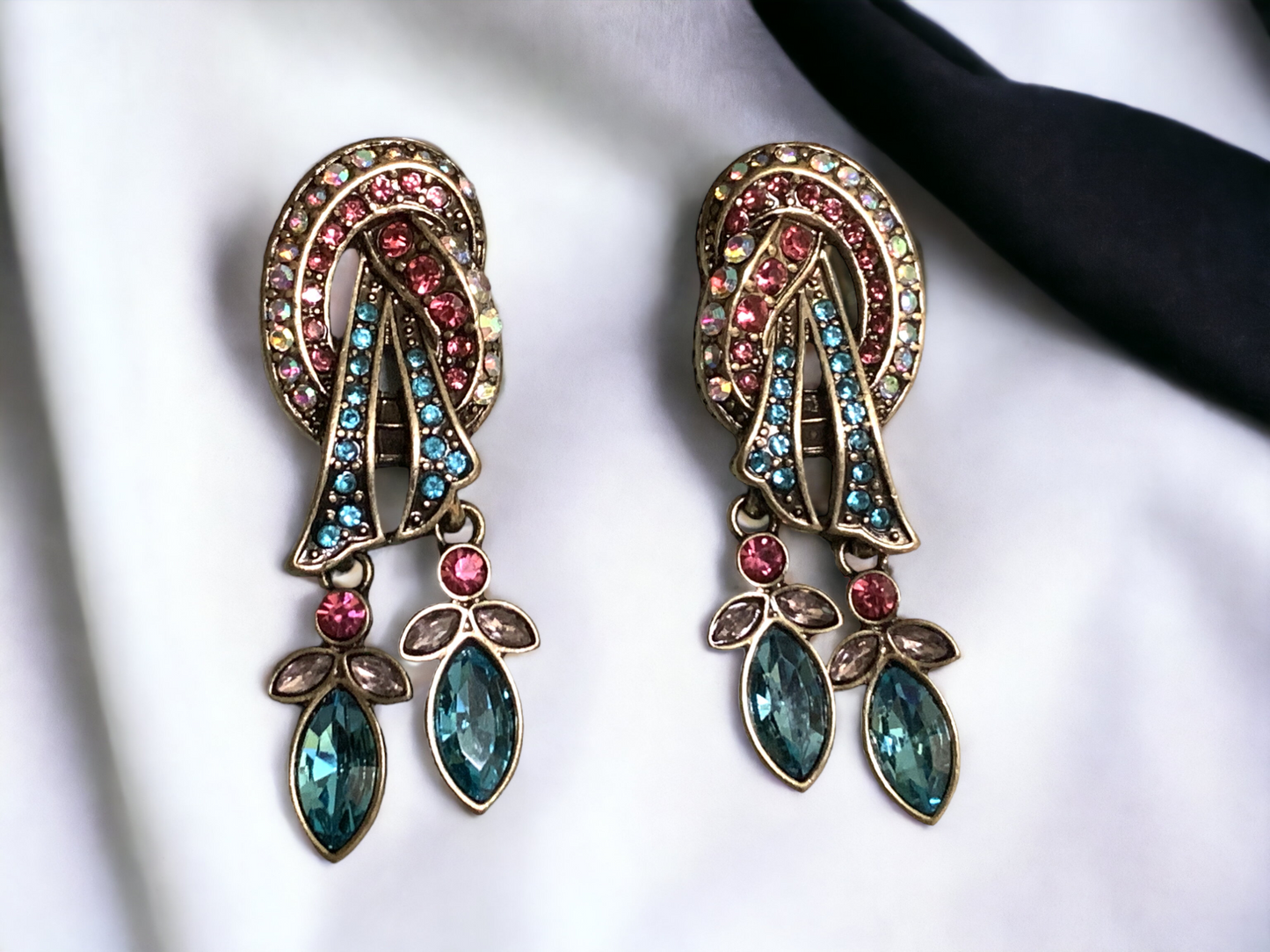 Knot Sparkly Earrings