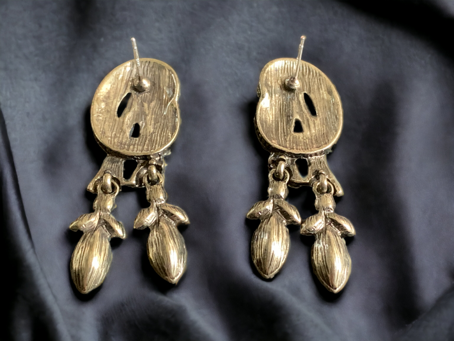 Knot Sparkly Earrings