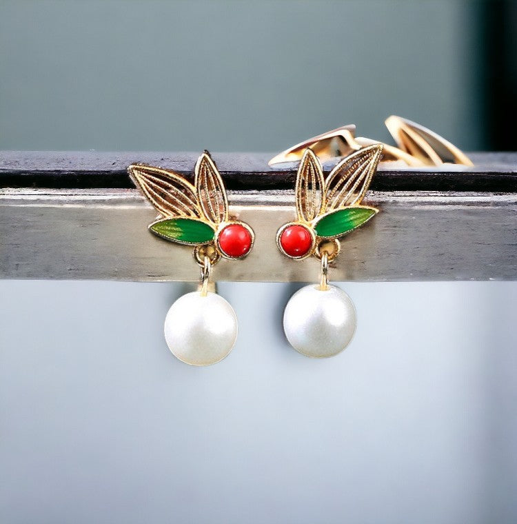 Bamboo Leaf Pearl Earrings