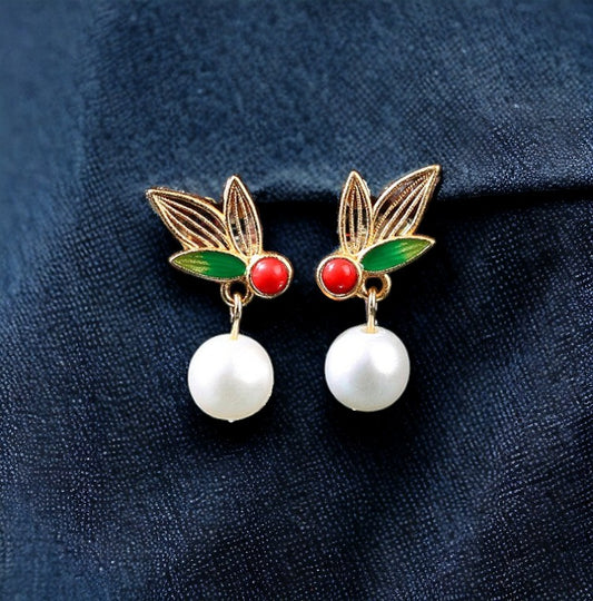 Bamboo Leaf Pearl Earrings