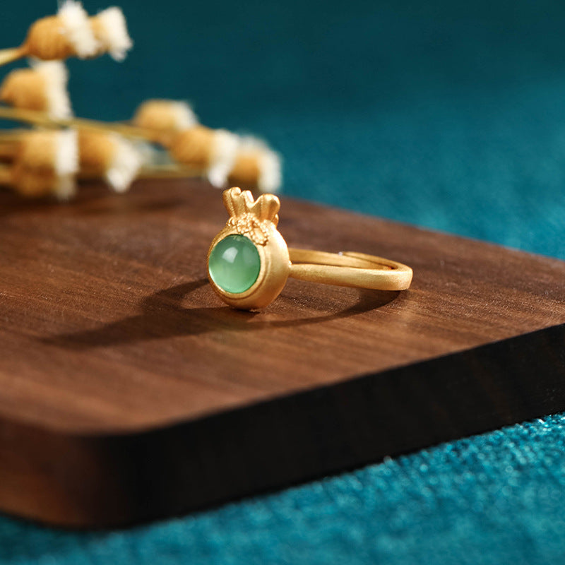 Pouch Shape Chrysoprase Ring