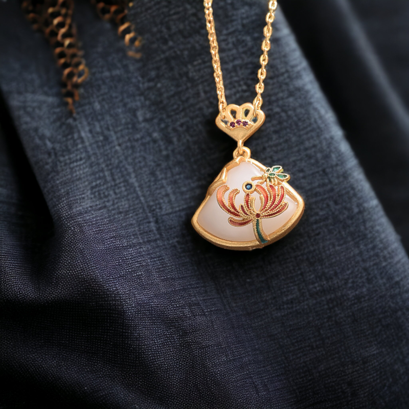 Fan Shape Spider Lily Necklace