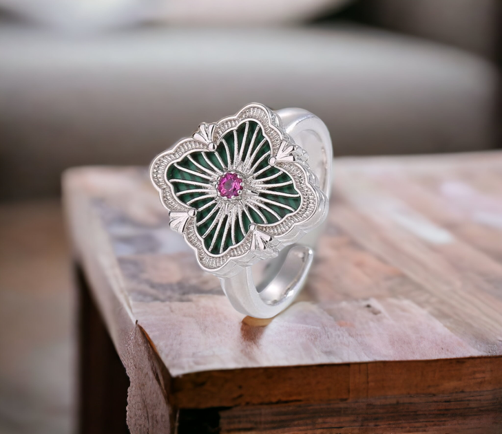 Four-leaf Clover Floral Green Statement Ring
