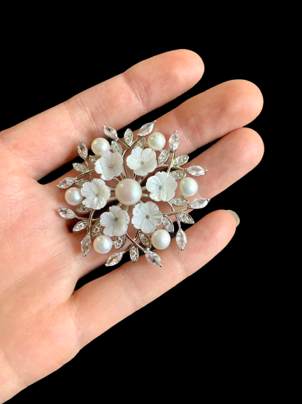 Genuine Freshwater Pearl Wreath Brooch