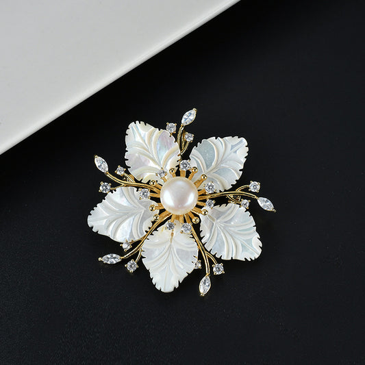 Genuine Freshwater Pearl Wreath Leaf Brooch