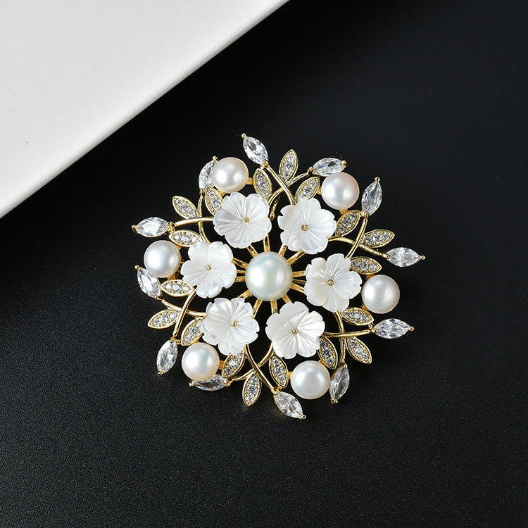 Genuine Freshwater Pearl Wreath Brooch