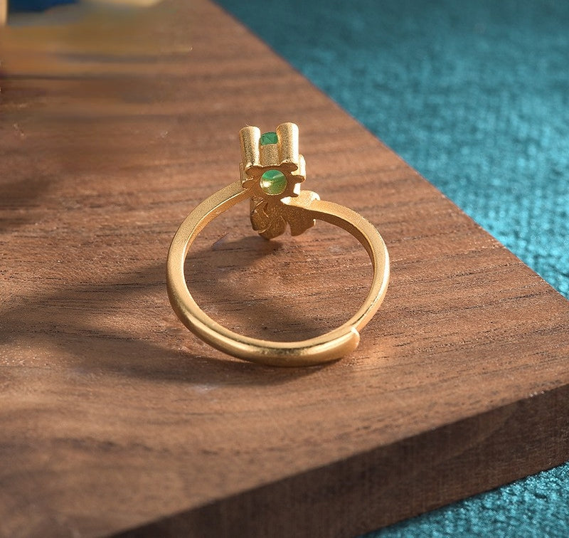 Chrysoprase Vintage Style Goldfish Ring