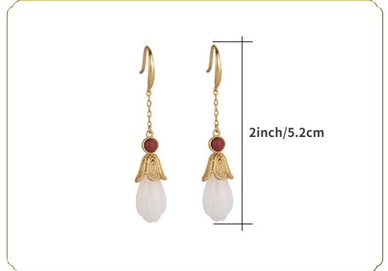 Victorian Magnolia Jade Agate Earring