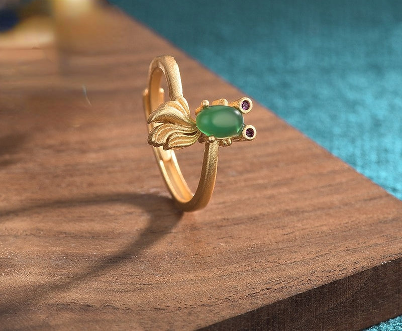 Chrysoprase Vintage Style Goldfish Ring