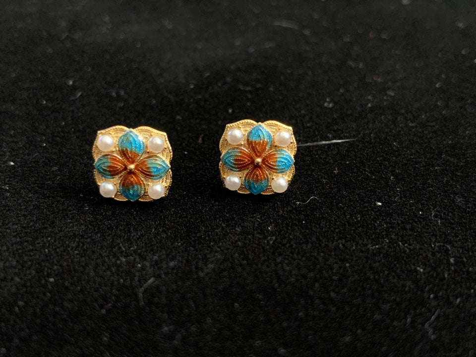 Vintage Style Cloisonne Floral Stud Earring