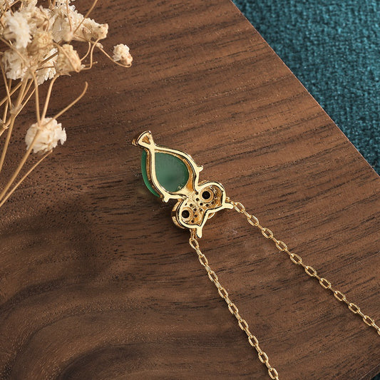 Chrysoprase Owl Agate Rhinestone Necklace