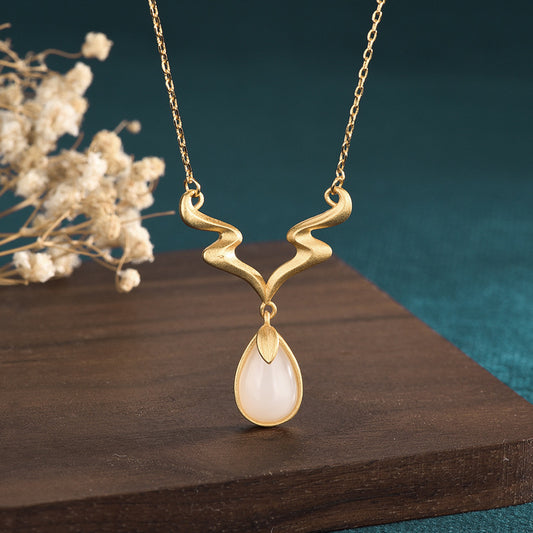 Victorian Style Antler Jade Necklace